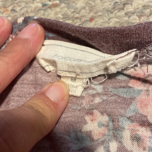 Floral faux knot tshirt - Picture 3 of 3